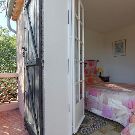 Snug Holiday Home In Bormes Les Mimosas With Pool Extérieur photo