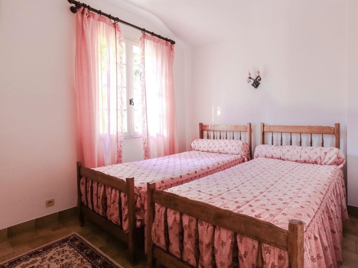Snug Holiday Home In Bormes Les Mimosas With Pool Extérieur photo