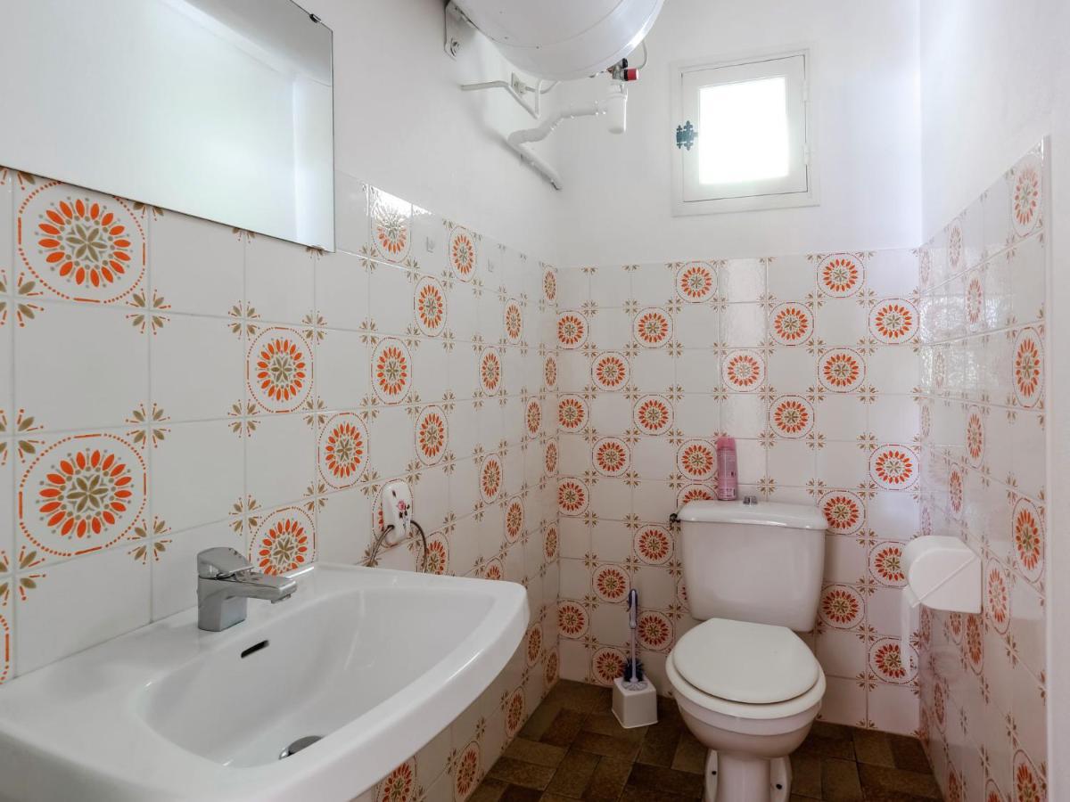 Snug Holiday Home In Bormes Les Mimosas With Pool Extérieur photo