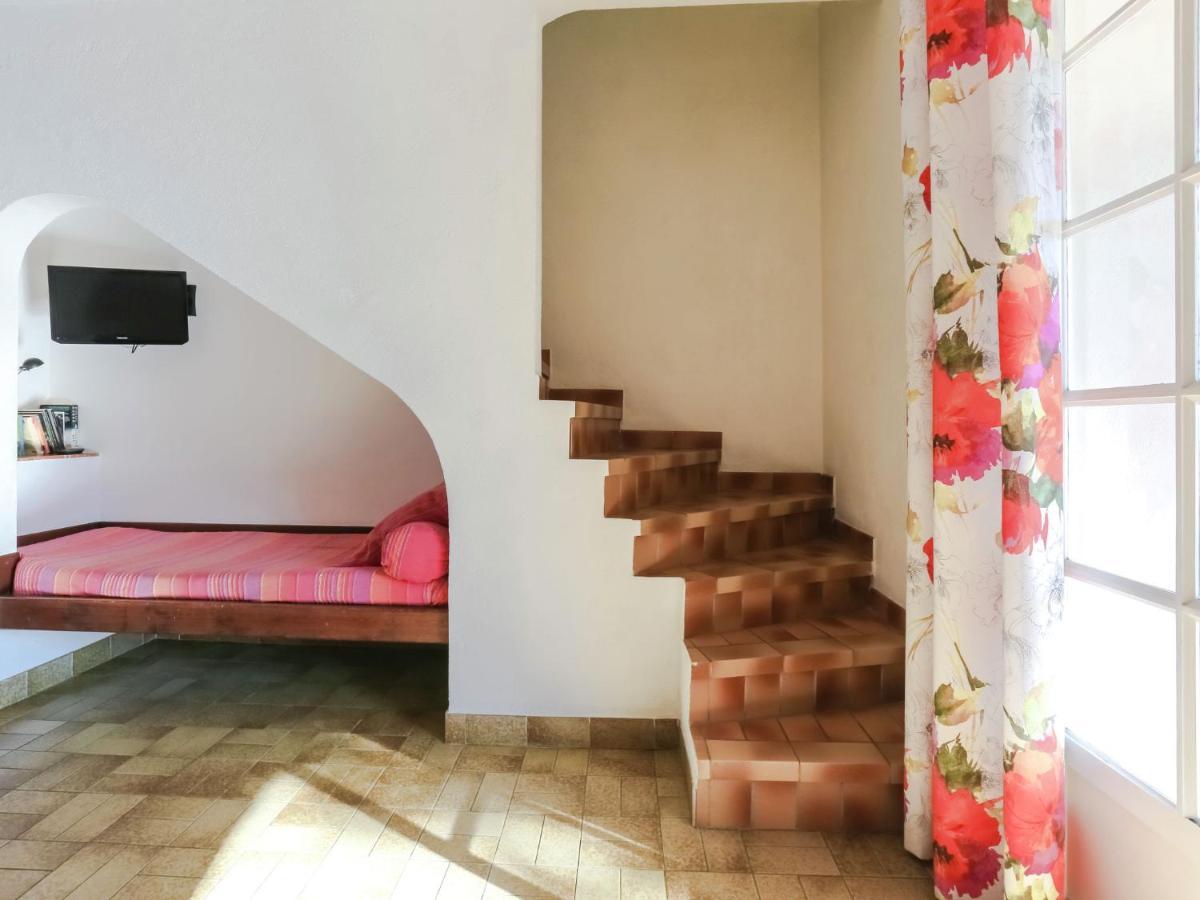 Snug Holiday Home In Bormes Les Mimosas With Pool Extérieur photo